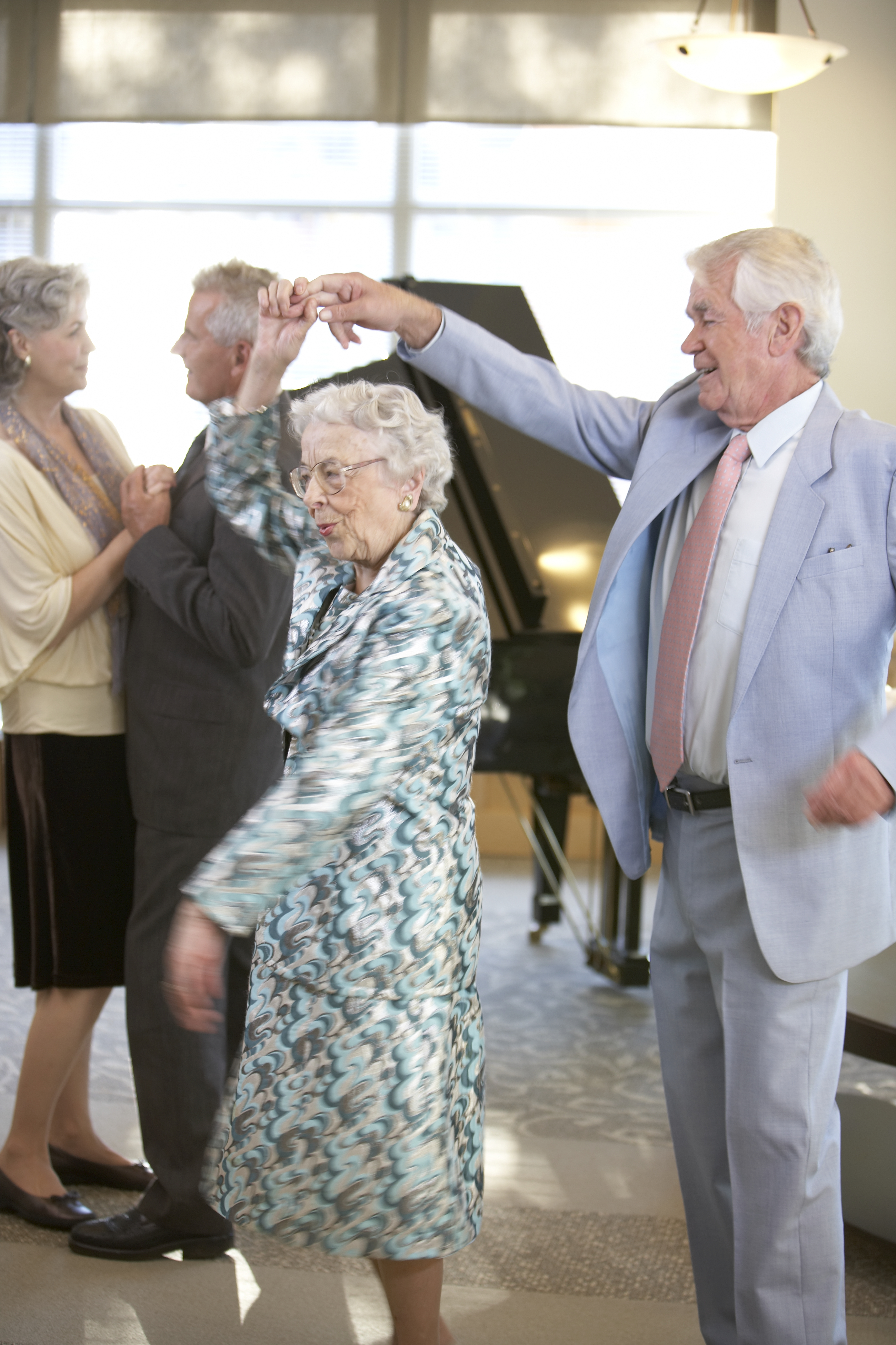 Älteres Paar beim tanzen